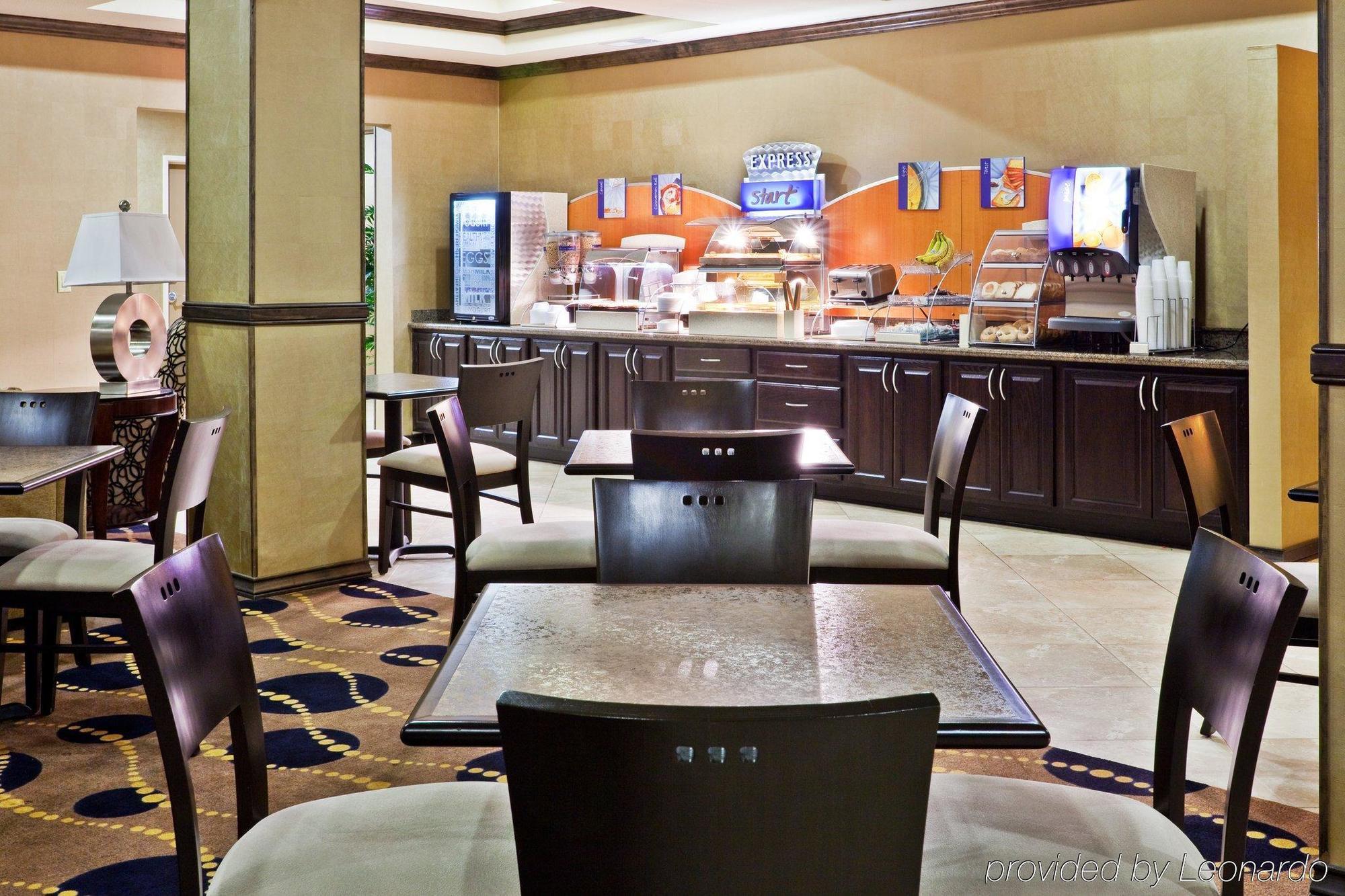 Holiday Inn Express & Suites Clovis By Ihg Restaurace fotografie